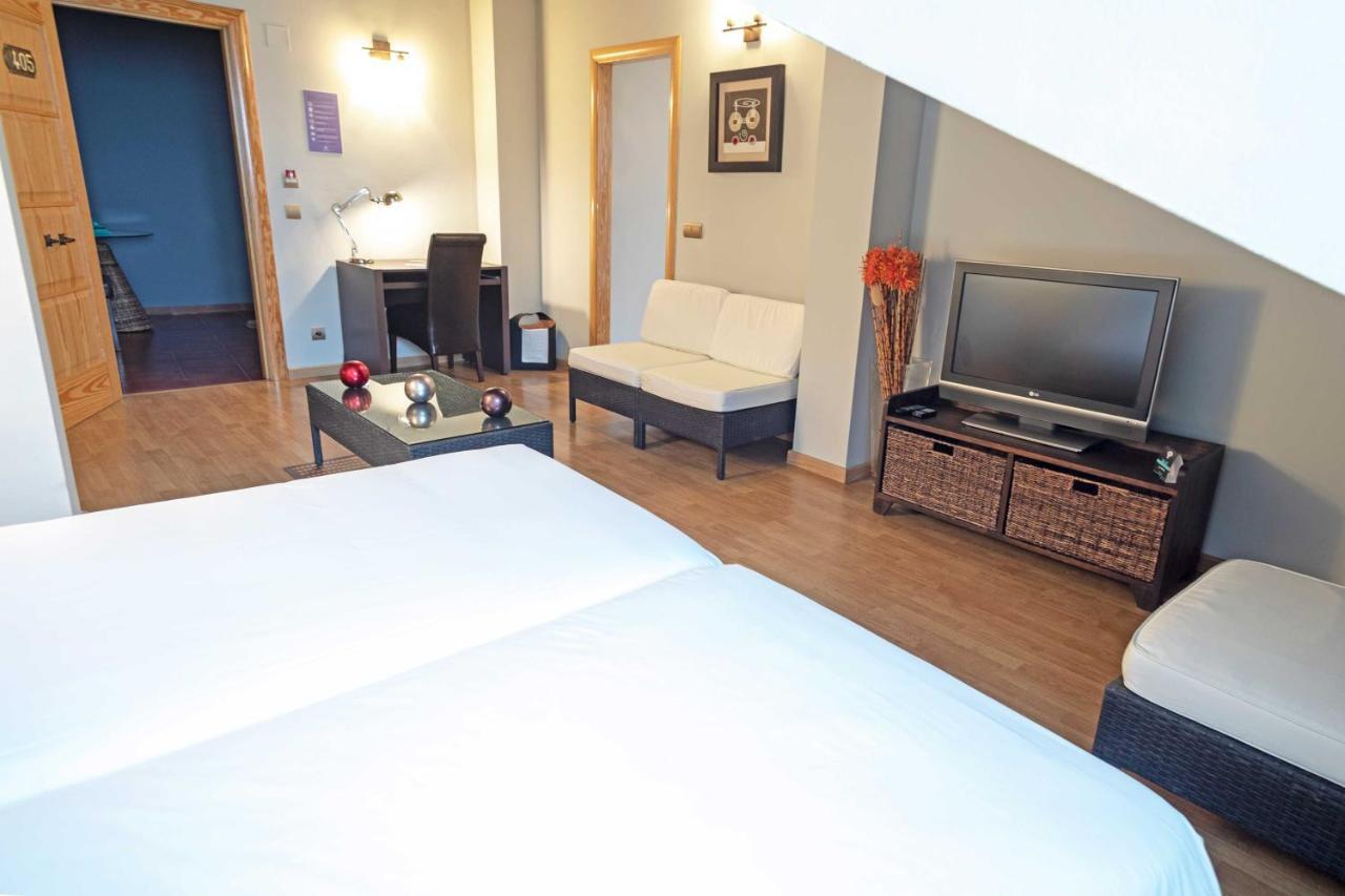 Hotel Alda Tordesillas Εξωτερικό φωτογραφία